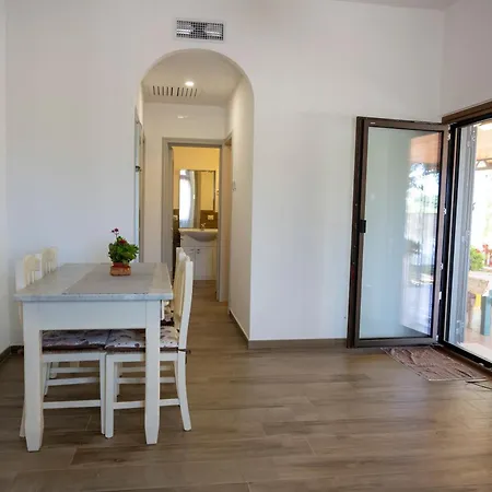 ヴィラ Rosetta モノーポリ